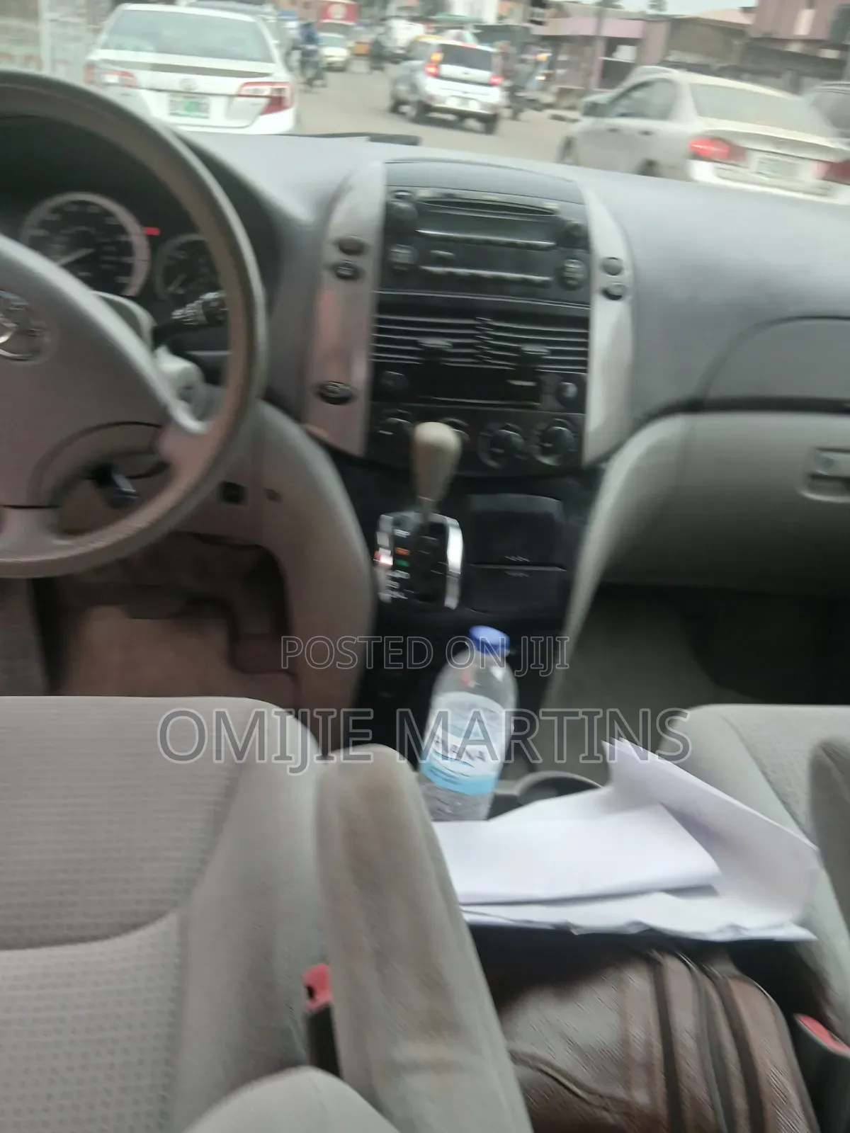 Toyota Sienna 2010 Silver