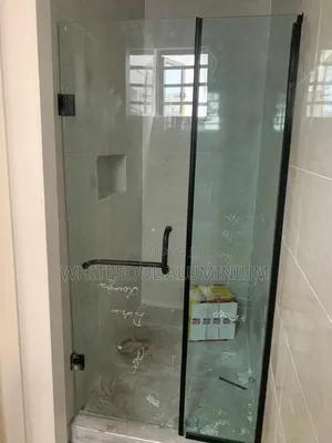 Frameless 10mm Toughened Glass Shower Cubicle Enclosure