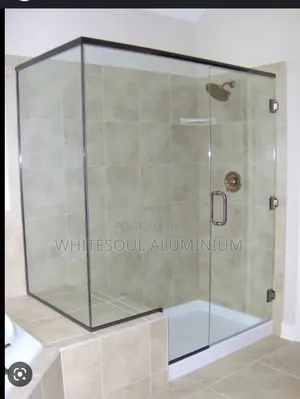 Frameless 10mm Toughened Glass Shower Cubicle Enclosure