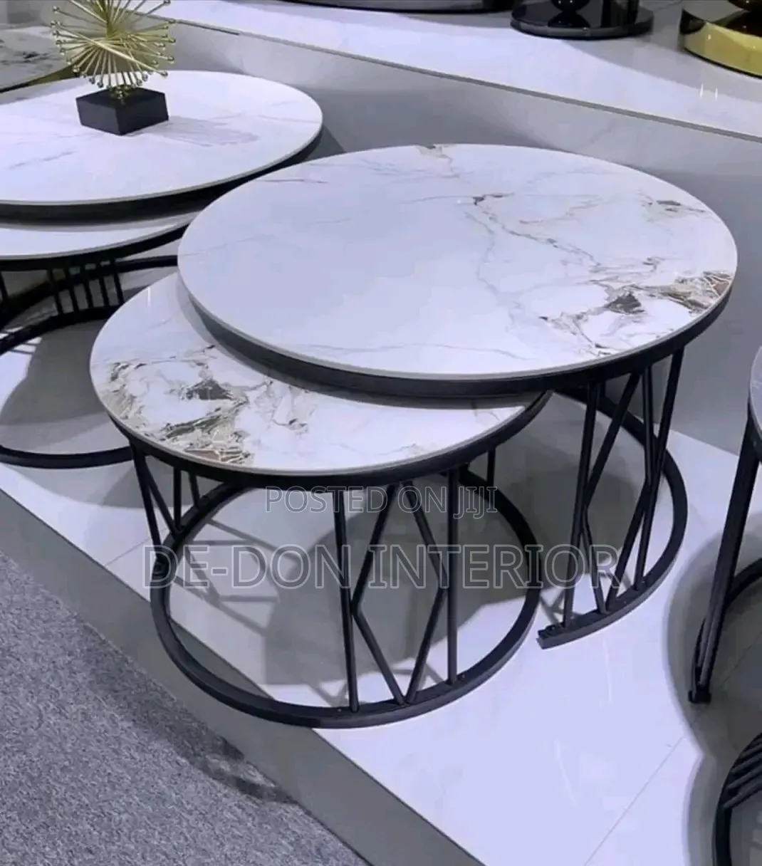 Center Table With Side Stool (1+1)