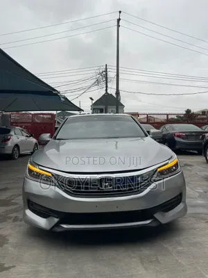 Honda Accord 2012 Silver