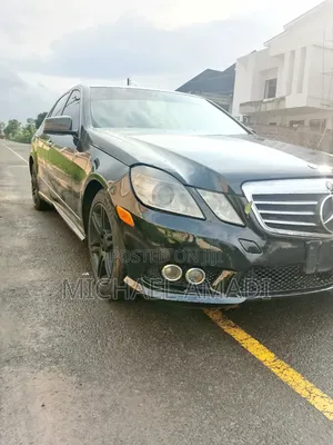 Mercedes-Benz E350 Base 4Matic Sedan AWD (3.5L 6cyl 7A) 2010 Black