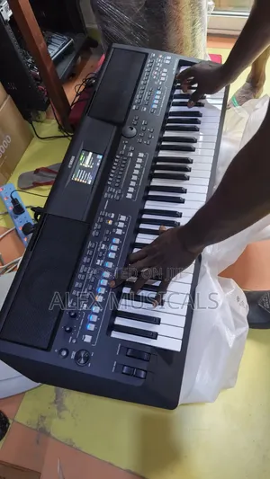 Yamaha Keyboard