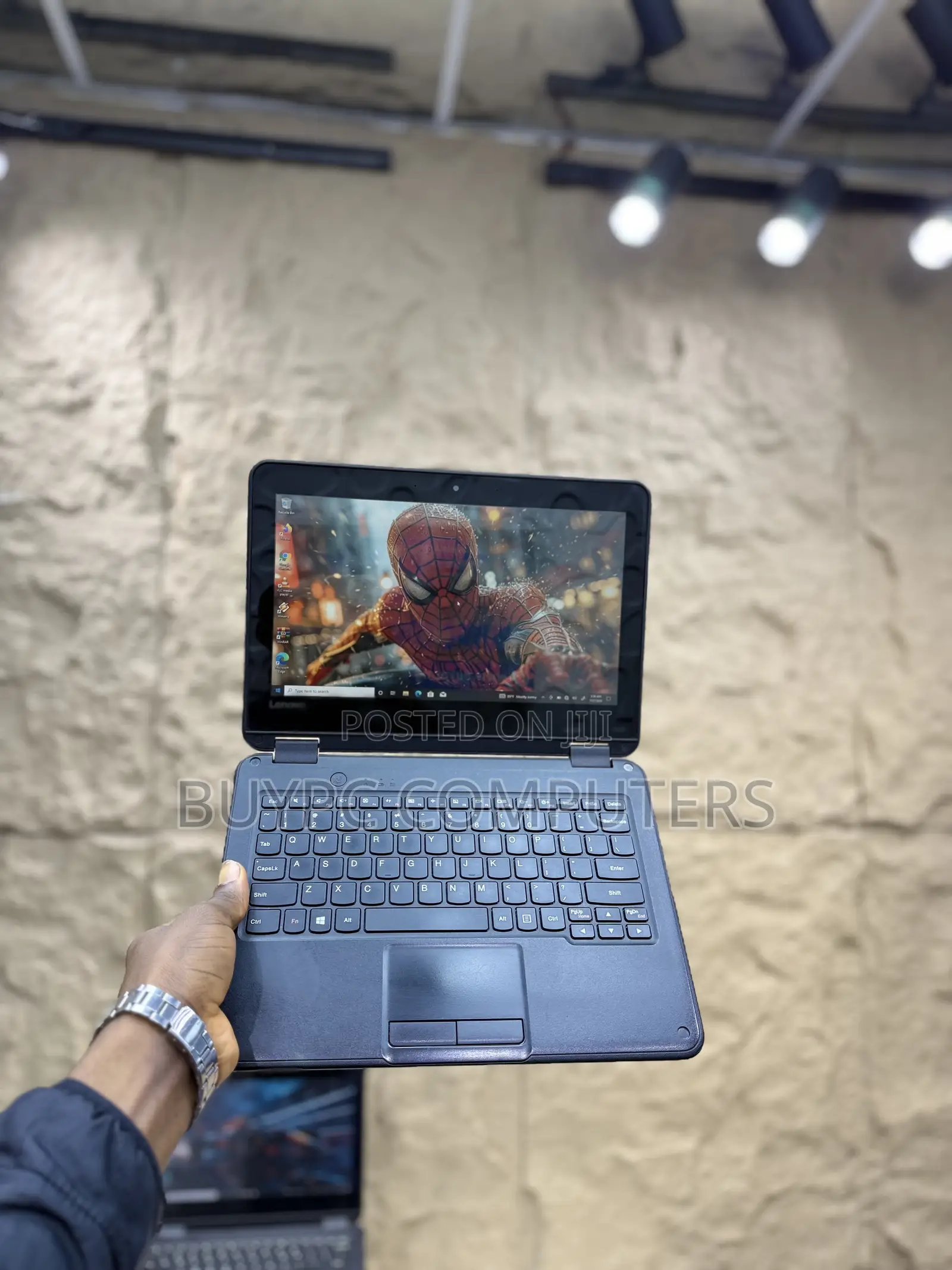 Laptop Lenovo 300e 4GB Intel Celeron SSD 128GB