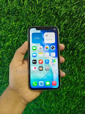 Apple iPhone 11 64 GB White