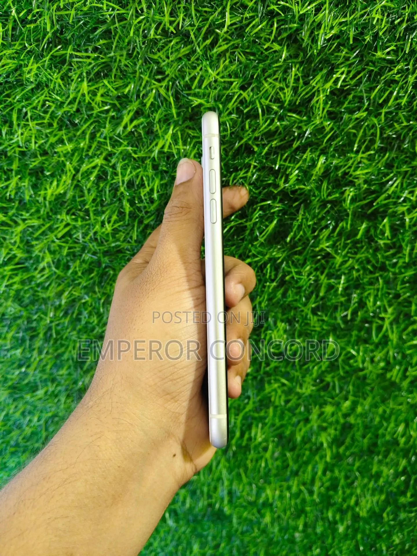 Apple iPhone 11 64 GB White