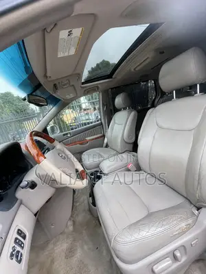 Toyota Sienna 2006 White