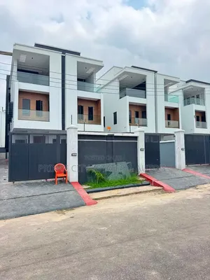 Furnished 4bdrm Duplex in Gra for sale