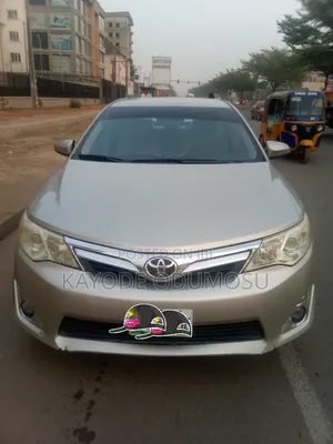 Toyota Camry 2014 Gold