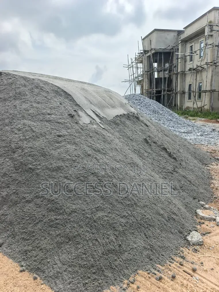 SharpSands,PlasterSands,StoneAggregates,Laterites,Asphalt,Bitumen Etc
