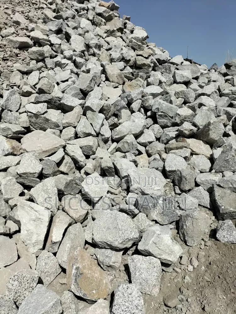 SharpSands,PlasterSands,StoneAggregates,Laterites,Asphalt,Bitumen Etc