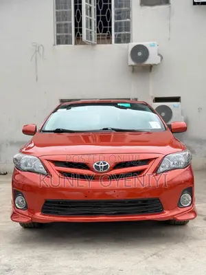 Toyota Corolla S Special Edition 4dr Sedan (1.8L 4cyl 4A) 2013 Maroon