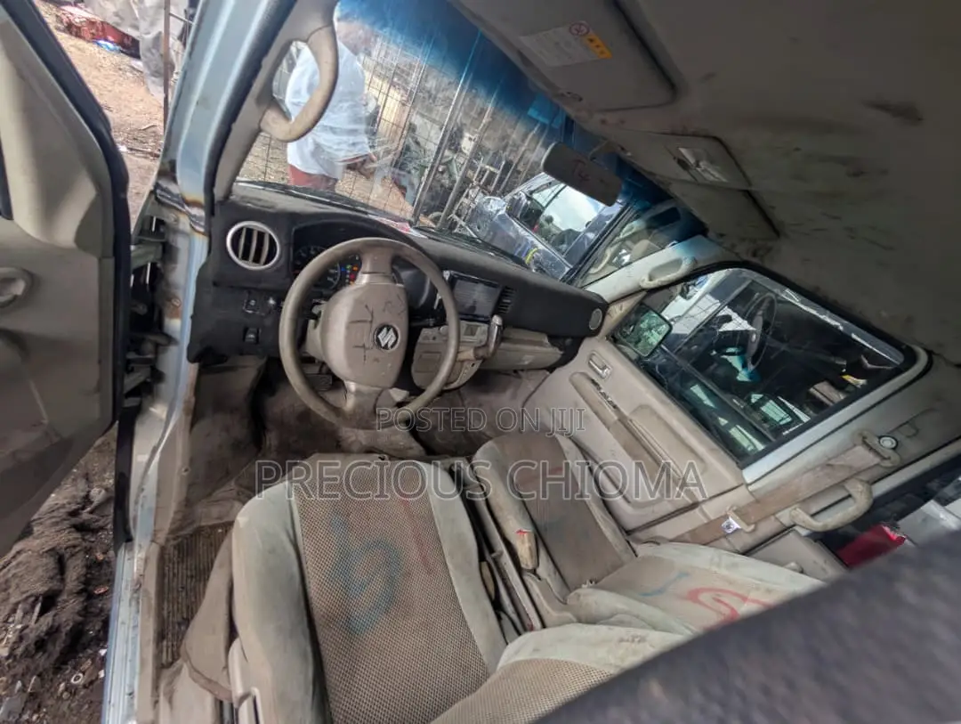 Suzuki APV Minibus 2015 Silver