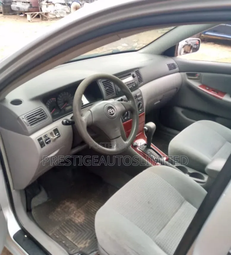 Toyota Corolla 2006 Silver