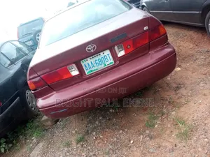 Toyota Camry 2002 Red