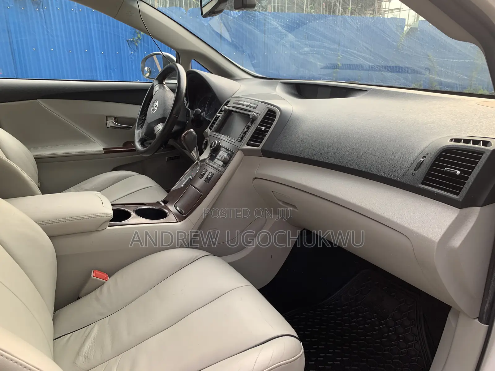 Toyota Venza 2011 White