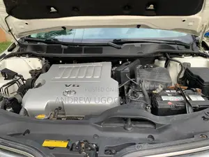 Toyota Venza 2011 White