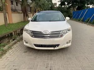 Toyota Venza 2011 White