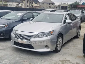 Lexus ES 2013 Silver