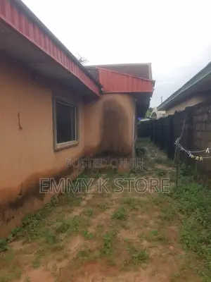 5bdrm Bungalow in Egor for sale