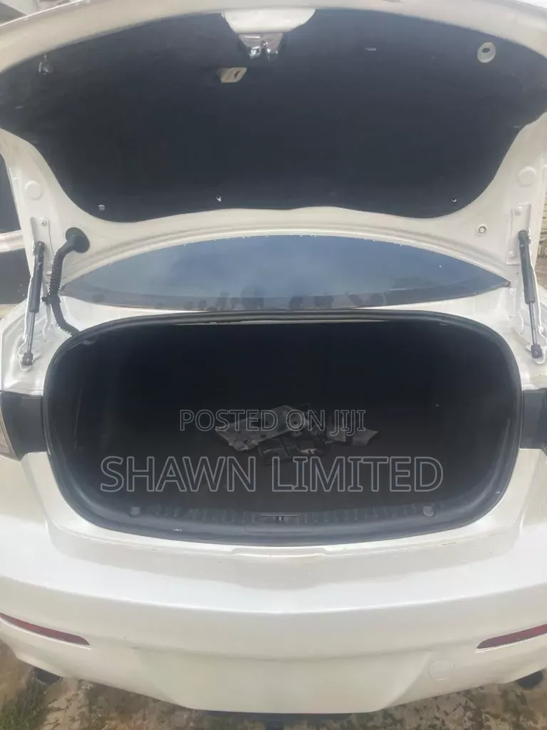 Mazda 3 2010 White