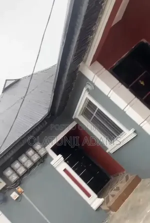 7bdrm Block of Flats in Ogo Oluwa, Osogbo for sale
