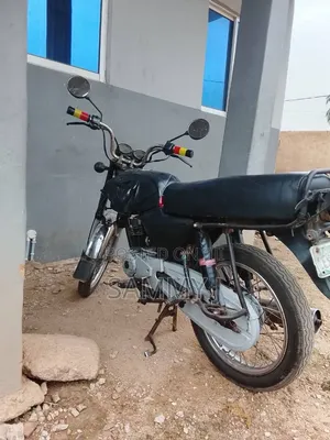 Bajaj Boxer 2015 Red