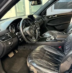 Mercedes-Benz GLE-Class 2016 Gray
