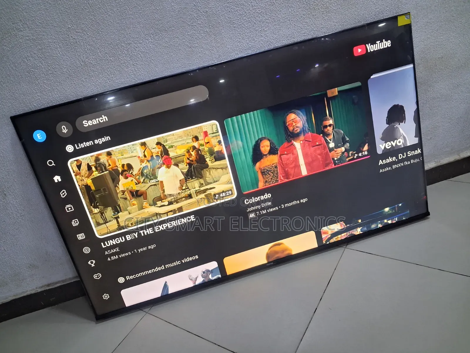 Hisense 65 Inches Smart TV