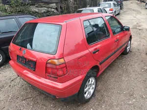 Volkswagen Golf 2006 Red