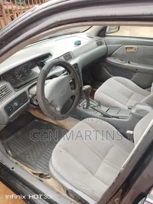 Toyota Camry 2000 Black