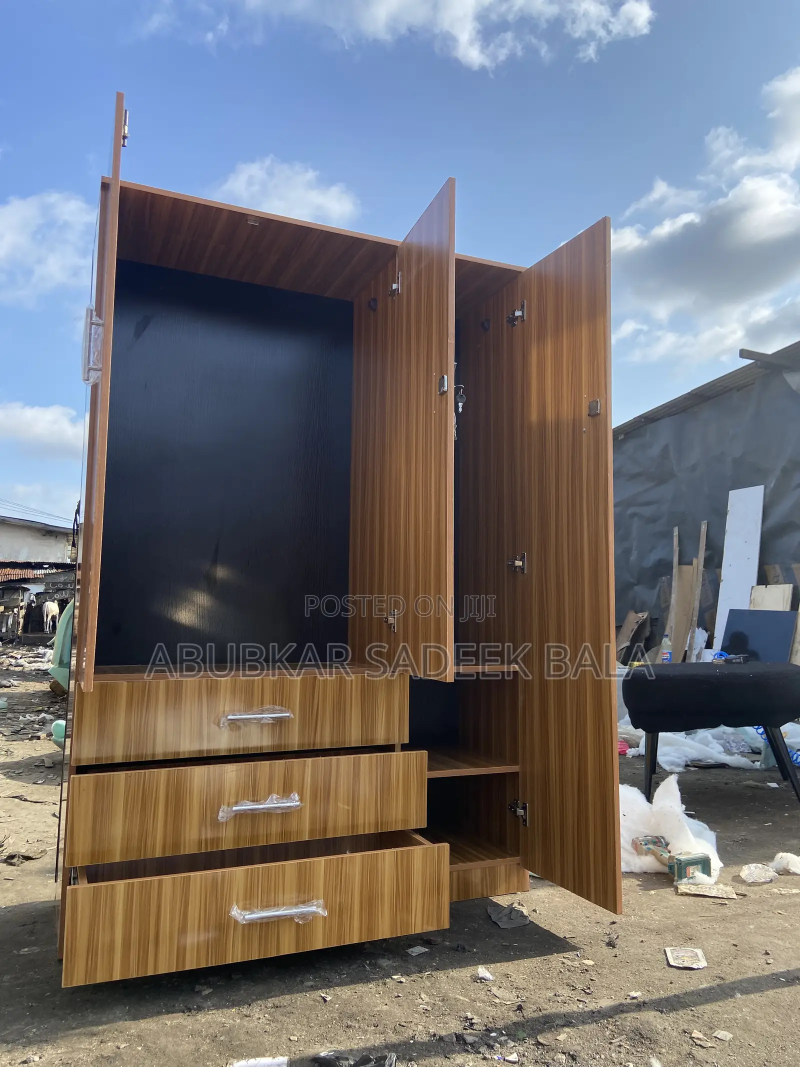 4 by 6 Wardrobe