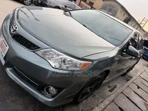 Toyota Camry LE 4dr Sedan (2.5L 4cyl 6A) 2013 Green