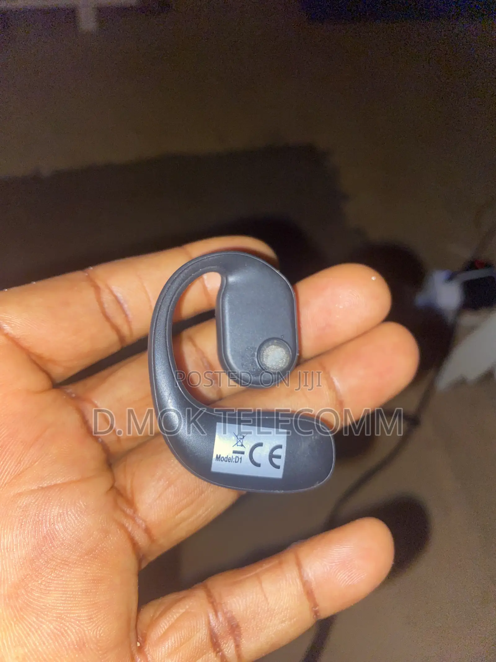 OneEar EarPod