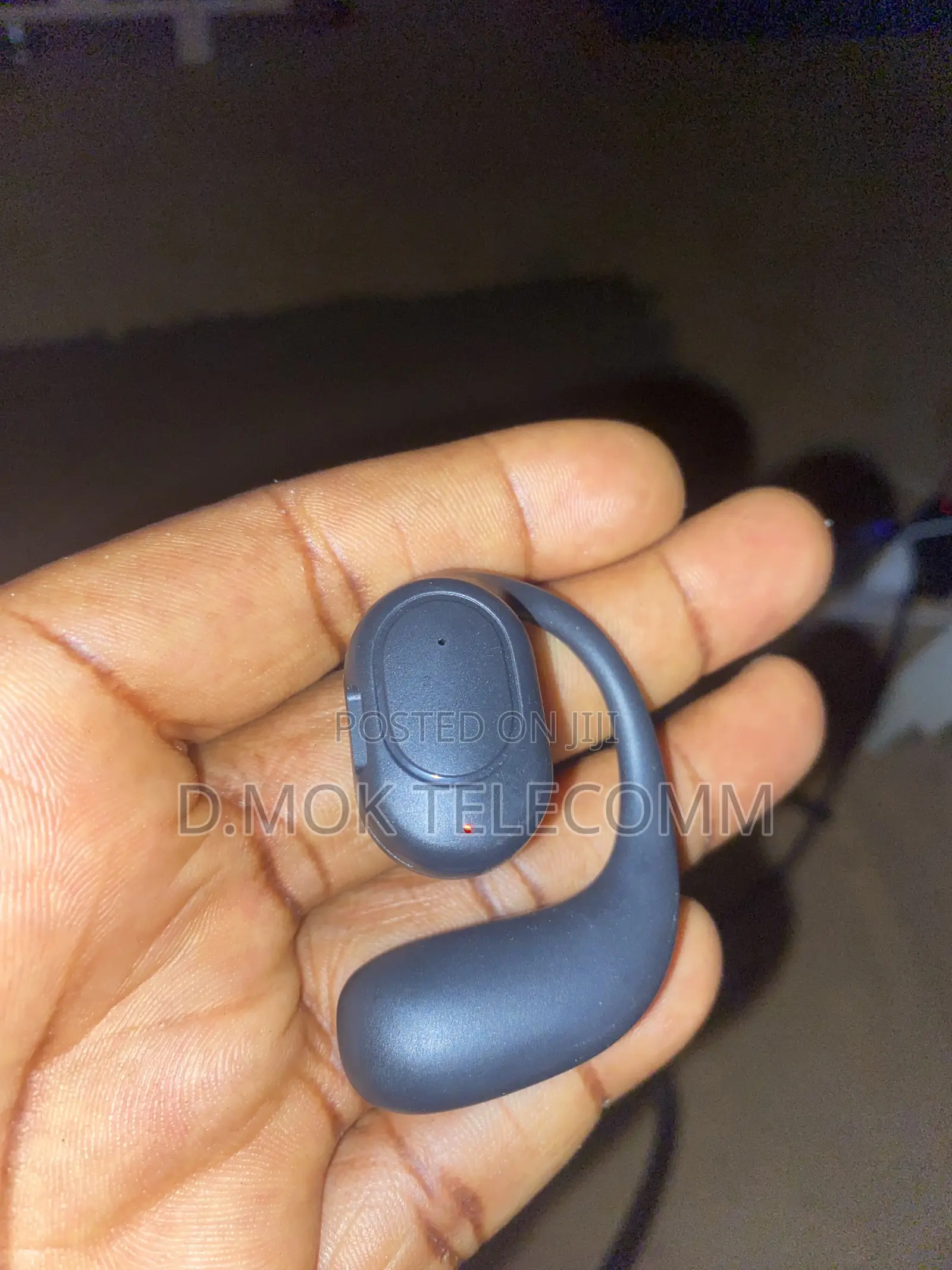 OneEar EarPod