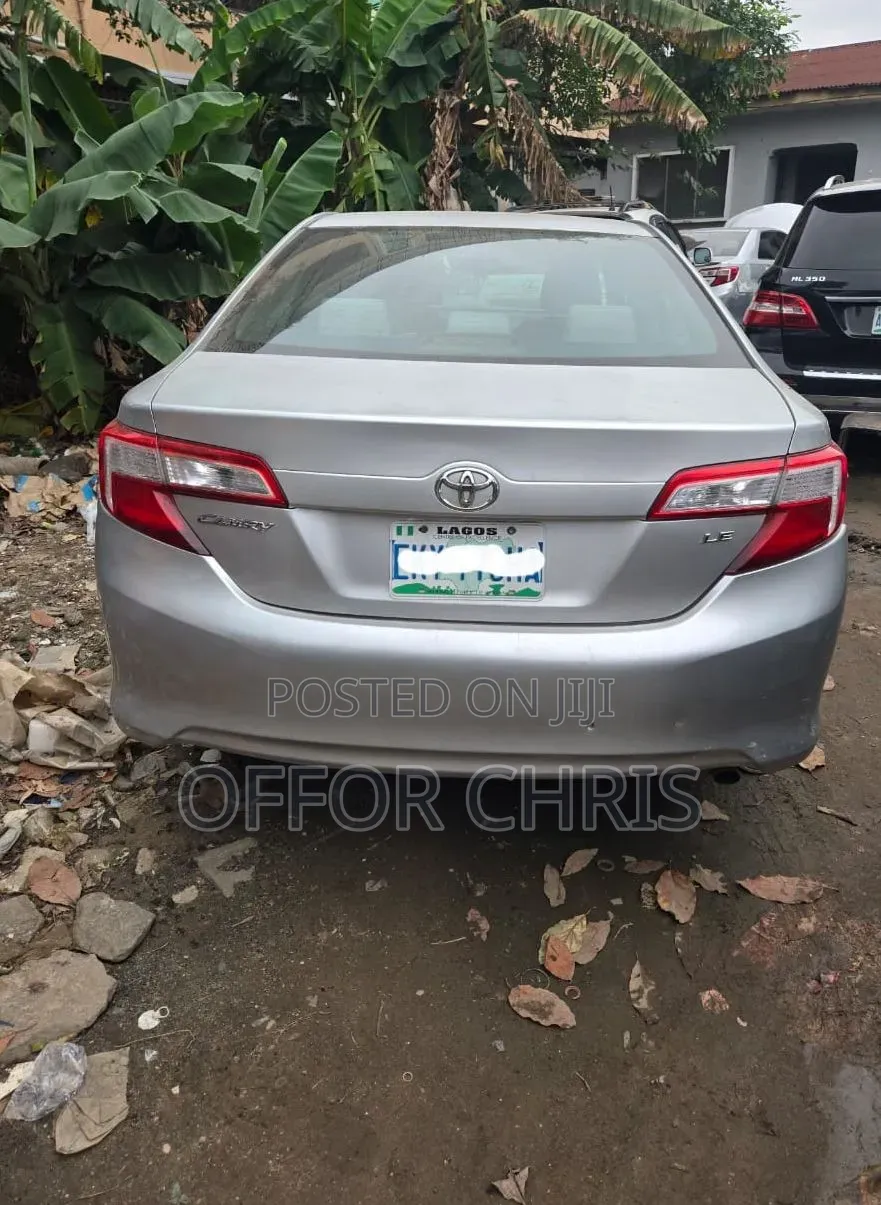 Toyota Camry 2012 Silver