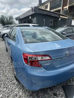 Toyota Camry 2012 Blue
