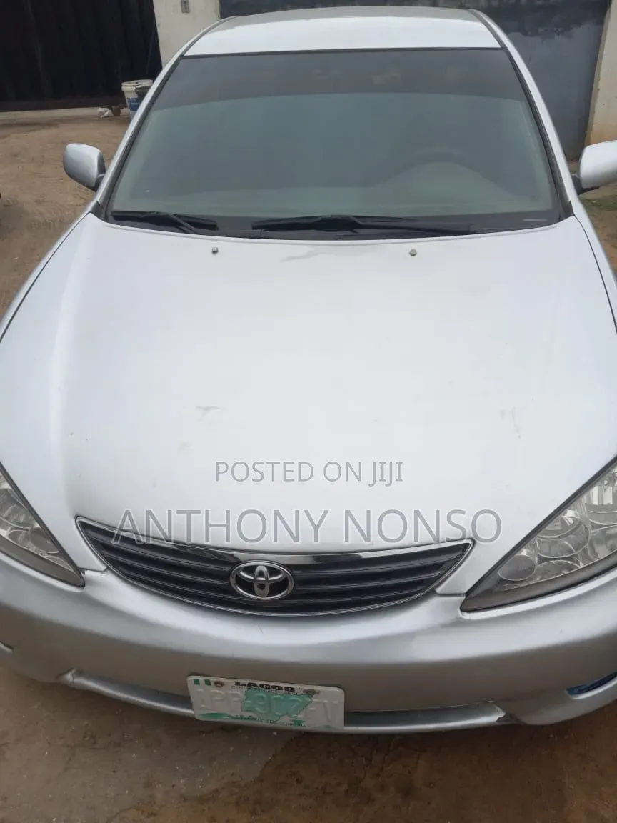 Toyota Camry 2005 Silver