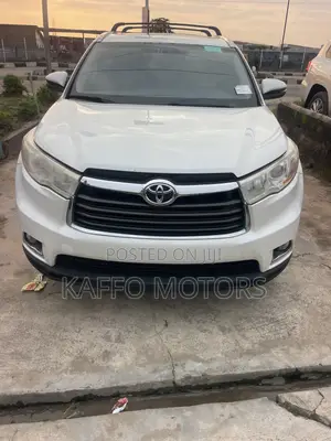 Toyota Highlander Limited V6 4x2 (3.5L 6cyl 6A) 2016 White