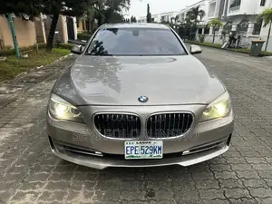 BMW 760 2015 Gold