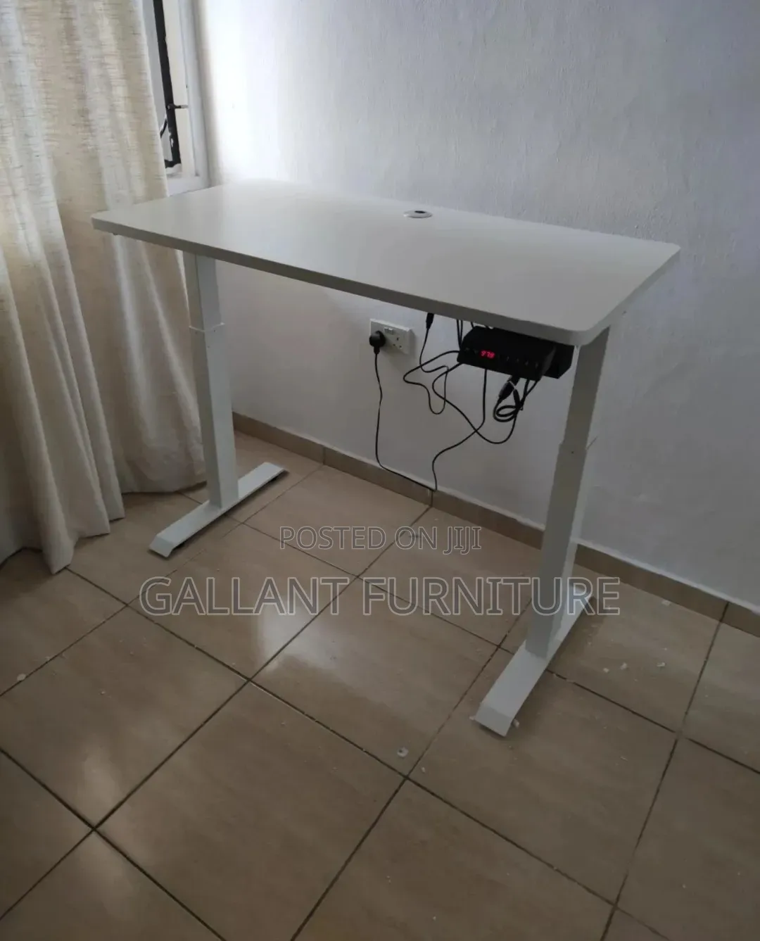 Quality Executive Ergonomic Gaming Table (Adjustable Height)