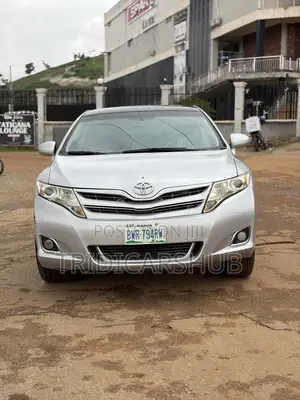 Toyota Venza V6 AWD 2010 Silver