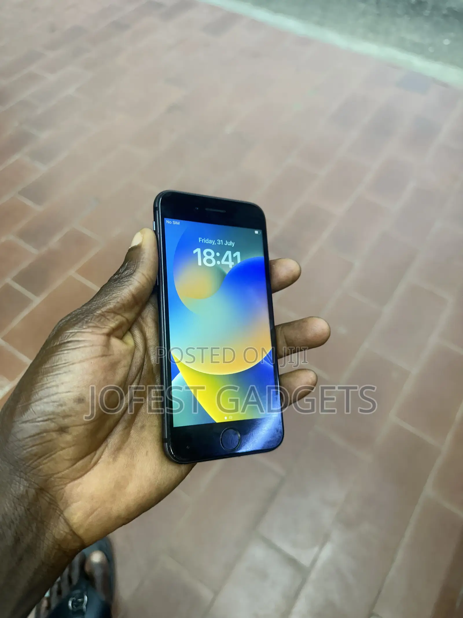 Apple iPhone 8 64 GB Gray