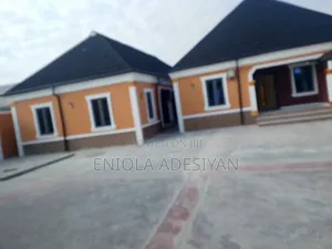 1bdrm Block of Flats in Oduloye, Agric for rent