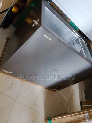 Hisense 250 Liters Single Door Chest Freezer With Power Switch+ Silver
