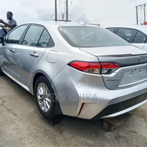 Toyota Corolla 2021 Silver