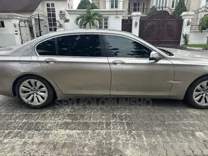 BMW 760 2015 Gold