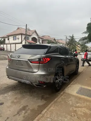 Lexus RX 350 Platinum 2022 Gold