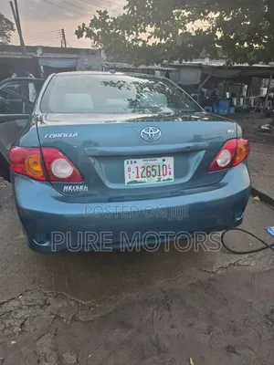 Toyota Corolla 2009 Green