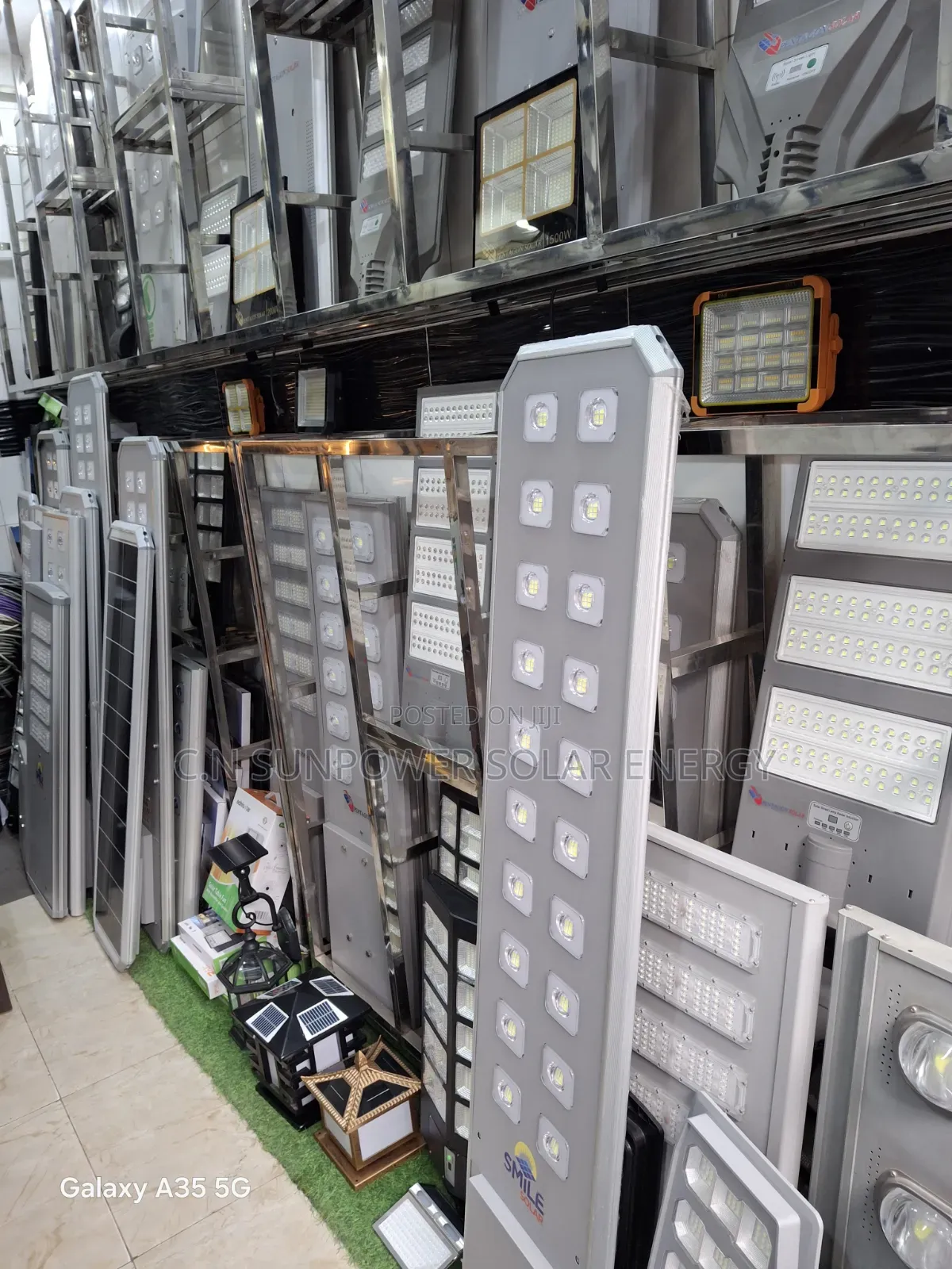 20 Eyes Smile Solar Street Light